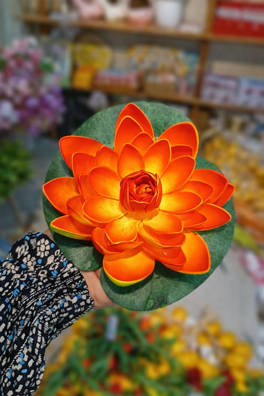 Artificial Lotus Flower Arrangements - Vibrant Floating Lotus Decor (Yellow, Pink, Red, Purple, Blue) - Image 3